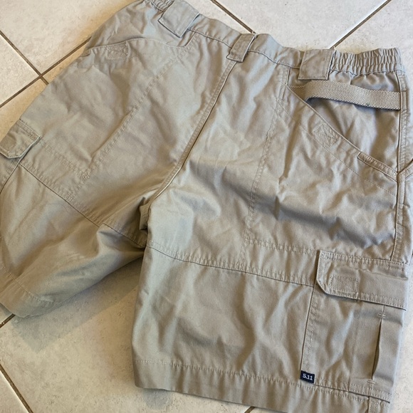 5.11 technical gear shorts - Picture 3 of 3